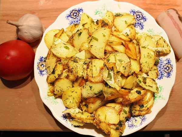 Жареный картофель в мультиварке