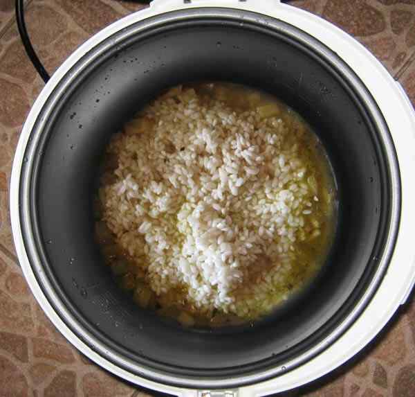 Как готовить фрикадельки из фарша с рисом