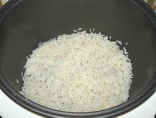 Рис с фаршем на пару