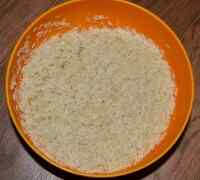 Промываем рис для плова в мультиварке