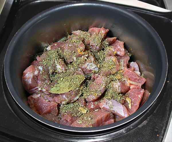Рецепт овощного рагу с мясом в мультиварке