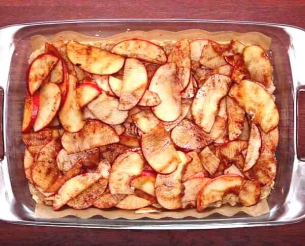 Пирог из яблок с овсяными хлопьями рецепт