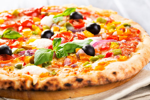 Пицца – питательное блюдо к любому столу!
