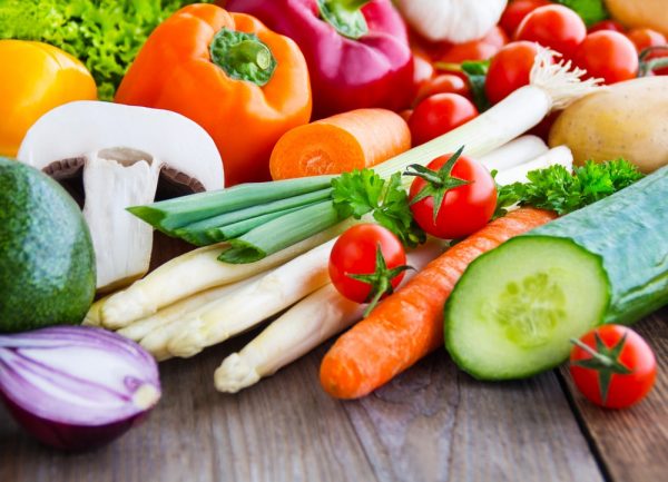 Свежие овощи - концепция здорового питания для бизнеса